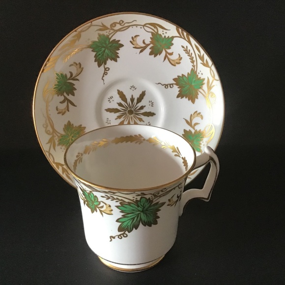 Royal Chelsea Grapevine Teacup And Saucer Bone China England Tea Cup Duo - Picture 3 of 7